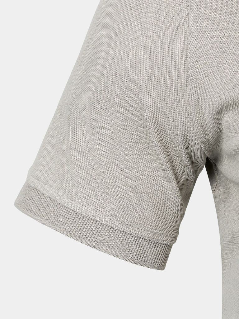 Polo in Urban Fog