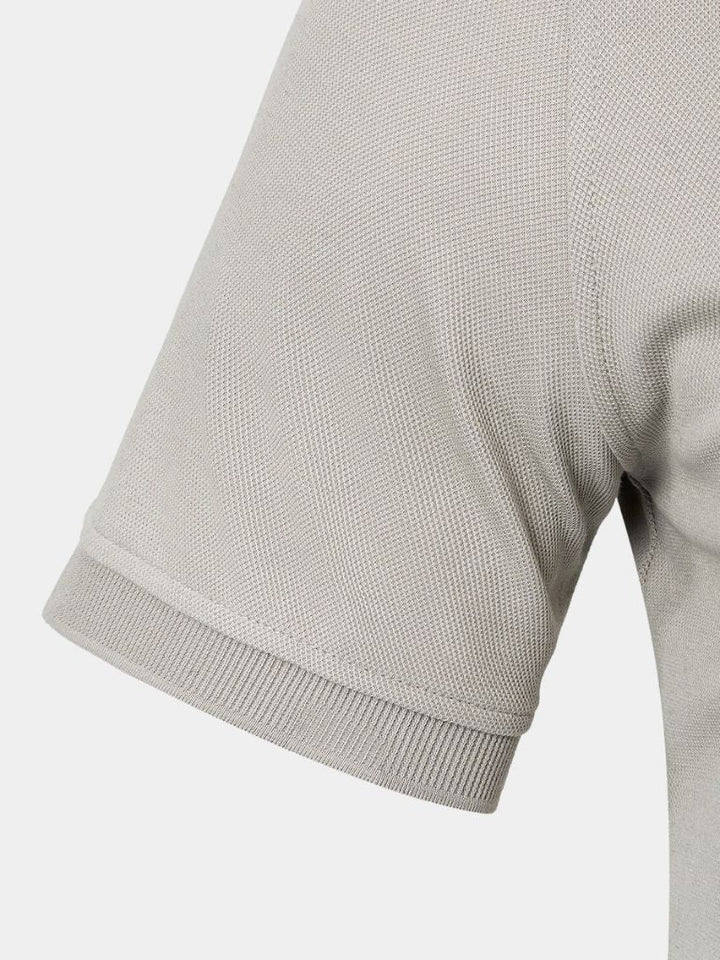 Polo in Urban Fog