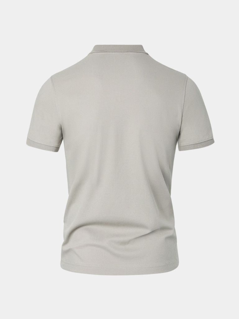 Polo in Urban Fog
